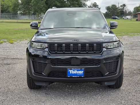 New 2026 Jeep Grand Cherokee Altitude RWD image 3
