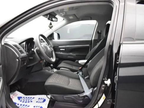 Used 2024 Mitsubishi Outlander Sport ES AWD/4WD image 14