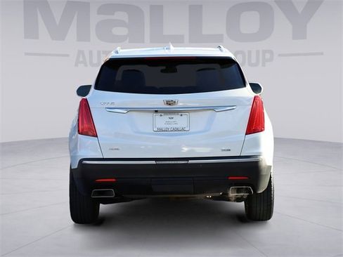 Used 2018 Cadillac XT5 Luxury w/ Driver Awareness Package image 4