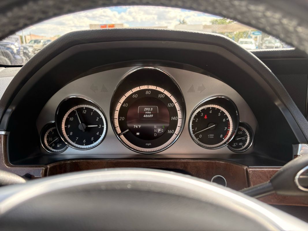 Used 2013 Mercedes-Benz E 350 4MATIC Sedan image 14