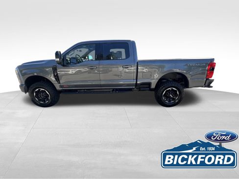 New 2026 Ford F350 Platinum w/ Tremor Off-Road Package AWD/4WD image 9