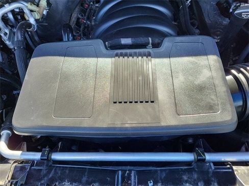 Used 2024 GMC Yukon XL AT4 image 34