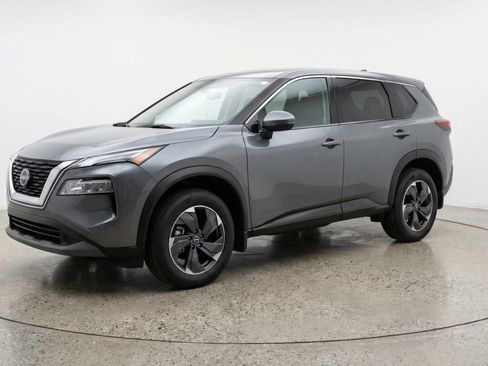 Used 2025 Nissan Rogue SV FWD image 3