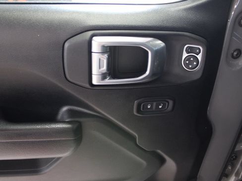 Used 2022 Jeep Wrangler Unlimited Sport AWD/4WD image 11