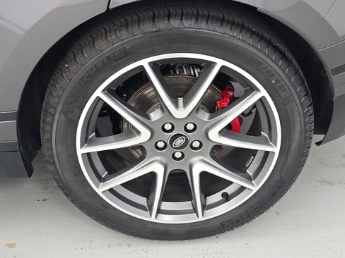 Used 2025 Land Rover Range Rover Velar Dynamic SE image 32