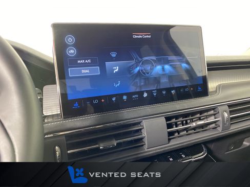 Used 2024 Lincoln Corsair AWD w/ Equipment Group 101A image 6