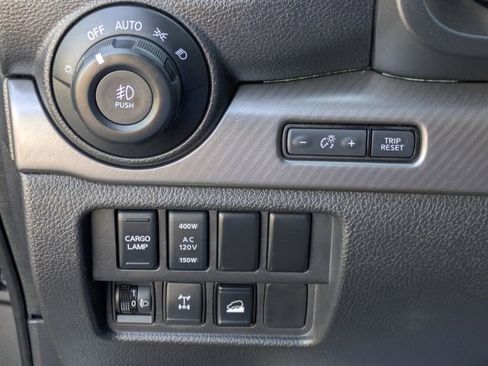 Used 2021 Nissan Titan PRO-4X w/ Pro-4x Convenience Package image 23