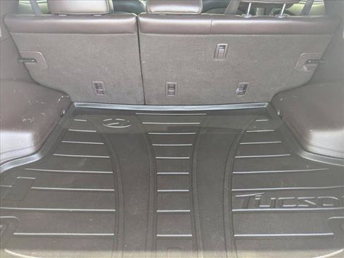 Used 2012 Hyundai Tucson GLS AWD/4WD image 6