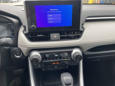 Used 2023 Toyota RAV4 XLE w/ Convenience Package AWD/4WD image 18