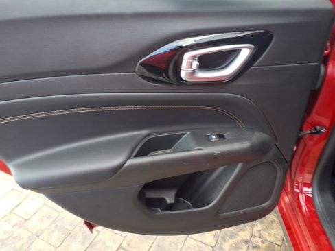 Used 2022 Jeep Compass Limited image 13