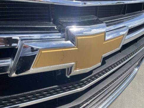 Certified 2021 Chevrolet Traverse LT FWD image 30