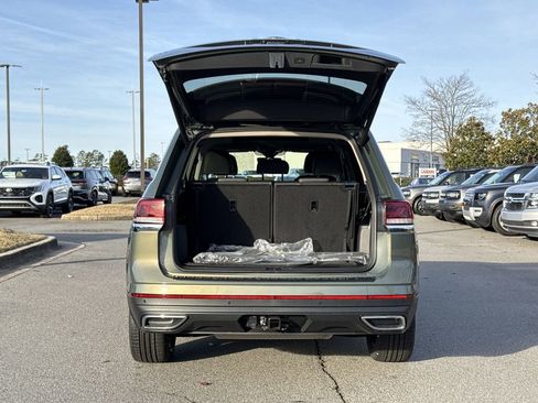 New 2026 Volkswagen Atlas SE image 16