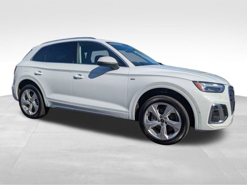 Certified 2023 Audi Q5 2.0T Prestige w/ Prestige Package image 1