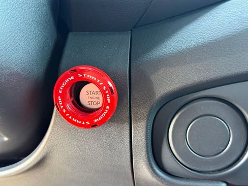 Used 2022 Nissan Frontier Pro-X RWD image 16