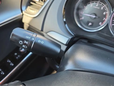 Used 2019 MAZDA CX-9 Sport image 19