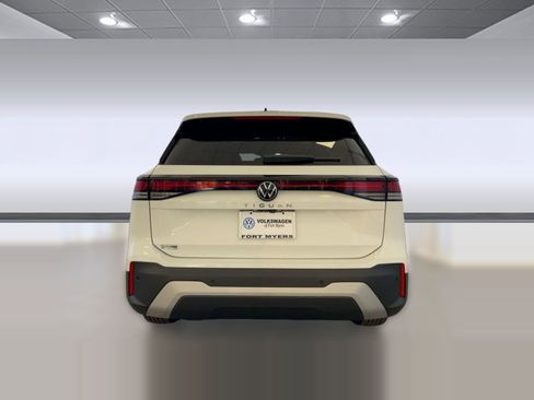 New 2026 Volkswagen Tiguan S image 10