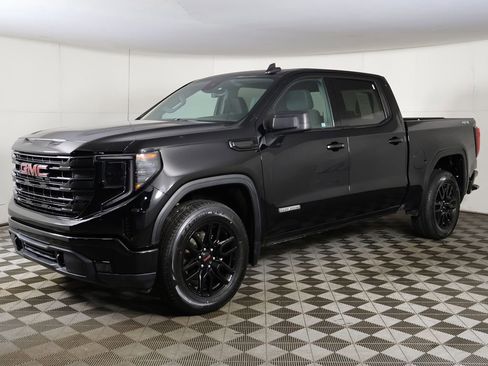 Used 2024 GMC Sierra 1500 Elevation AWD/4WD image 6