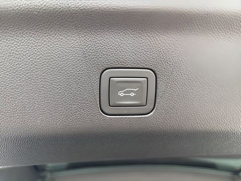 New 2026 Chevrolet Suburban Premier w/ Sun And Tow Package image 24