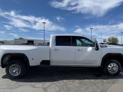 Used 2024 GMC Sierra 3500 Denali w/ Technology Package AWD/4WD image 9
