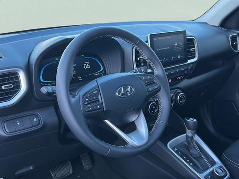 New 2026 Hyundai Venue SEL FWD image 13