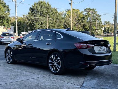 Used 2021 Chevrolet Malibu Premier FWD image 3