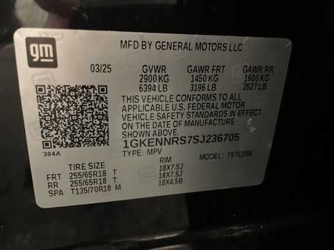 Used 2025 GMC Acadia Elevation image 27