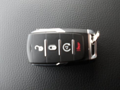 New 2026 RAM 1500 4x4 Crew Cab image 20