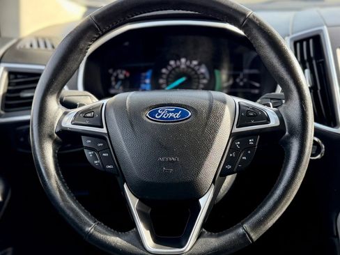 Used 2017 Ford Edge Titanium w/ Equipment Group 301A image 17