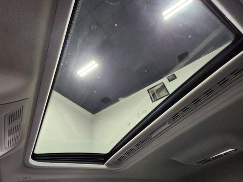 Used 2016 BMW X4 xDrive28i image 2