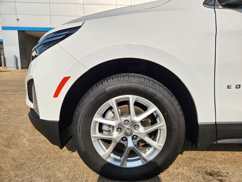 Used 2024 Chevrolet Equinox LT AWD/4WD image 9