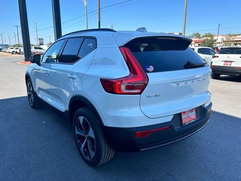 New 2026 Volvo XC40 B5 Plus w/ Protection Package Premier AWD/4WD image 5