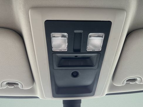 Used 2023 RAM 1500 Classic SLT w/ Protection Group AWD/4WD image 16