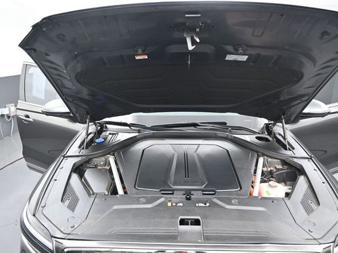 Used 2023 Genesis Electrified GV70 Advanced image 20