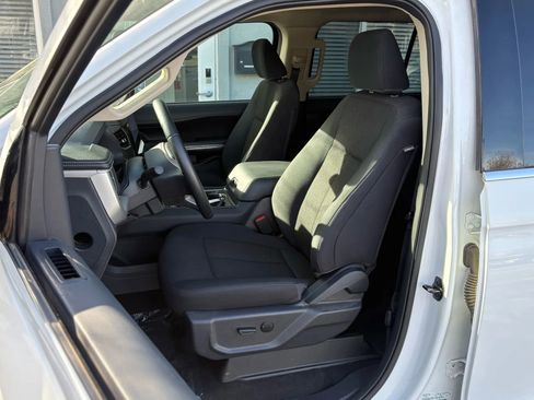 Used 2024 Ford Expedition Max XL image 10