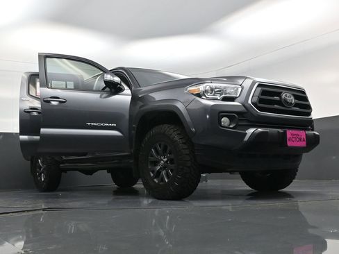 Used 2023 Toyota Tacoma SR5 w/ Technology Package AWD/4WD image 29
