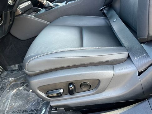 Certified 2024 Lexus ES 350 w/ Premium Package image 16