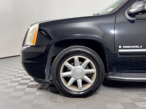 Used 2009 GMC Yukon Denali AWD/4WD image 13