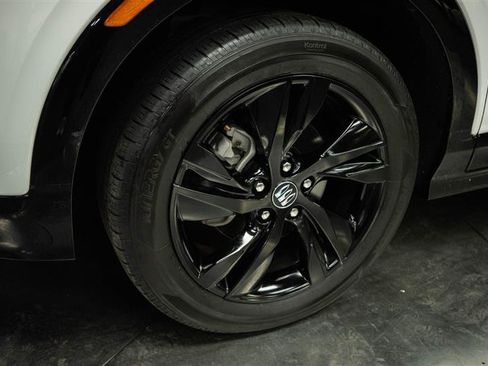 Used 2024 Buick Encore GX Sport Touring image 4