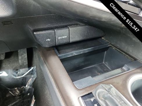 Used 2022 Toyota Camry LE image 39