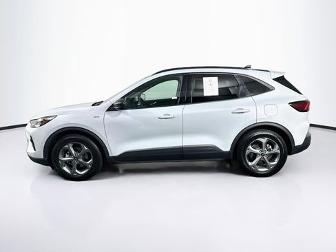 Used 2025 Ford Escape ST-Line FWD image 4