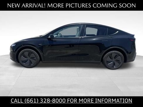 Used 2026 Tesla Model Y 2WD image 2