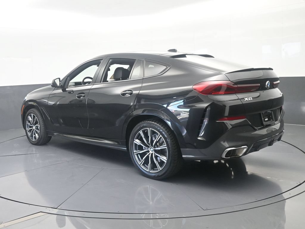 Used 2025 BMW X6 xDrive40i AWD/4WD image 4
