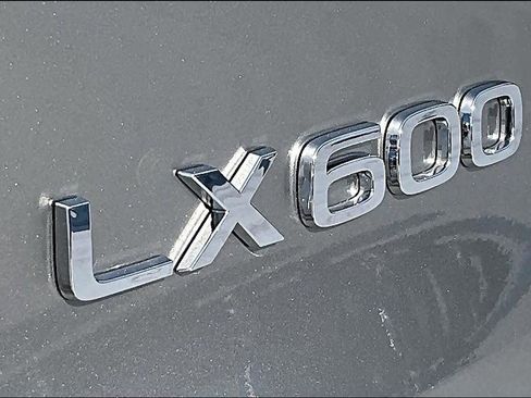Used 2024 Lexus LX 600 4WD w/ Appearance Package image 30
