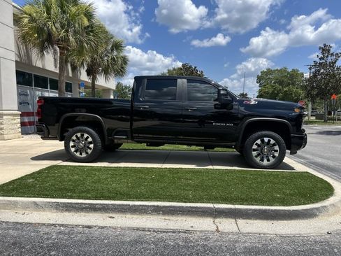 Used 2025 Chevrolet Silverado 2500 Custom w/ Z71 Off-Road Package AWD/4WD image 3