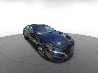 Used 2025 Nissan Altima 2.5 SV video 2
