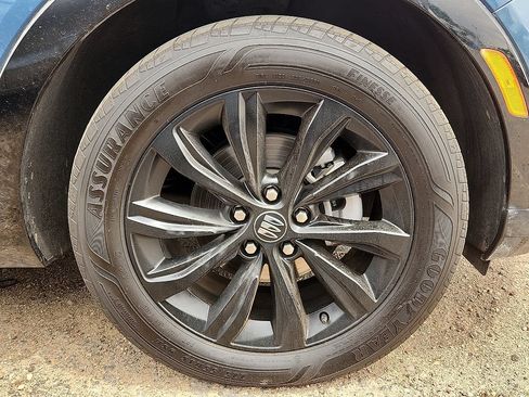 Used 2024 Buick Envista Sport Touring FWD image 5