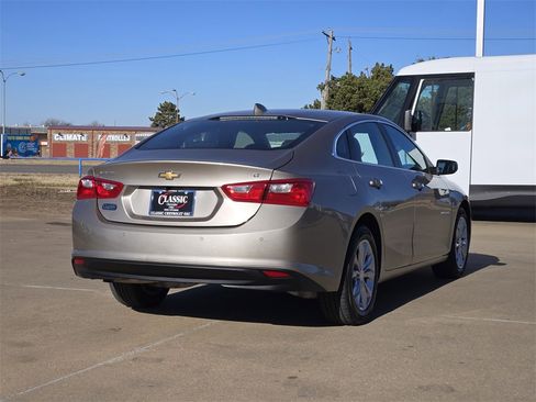 Used 2025 Chevrolet Malibu LT image 7