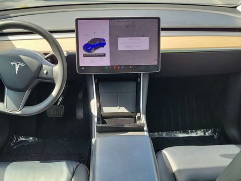 Used 2021 Tesla Model Y Long Range AWD/4WD image 16