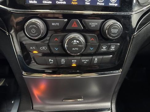 Used 2019 Jeep Grand Cherokee Limited X image 22