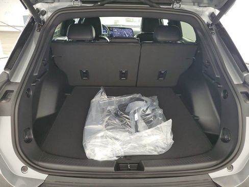 New 2026 Chevrolet Equinox EV LT image 31